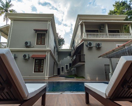 Swimming Pool in The Foothills